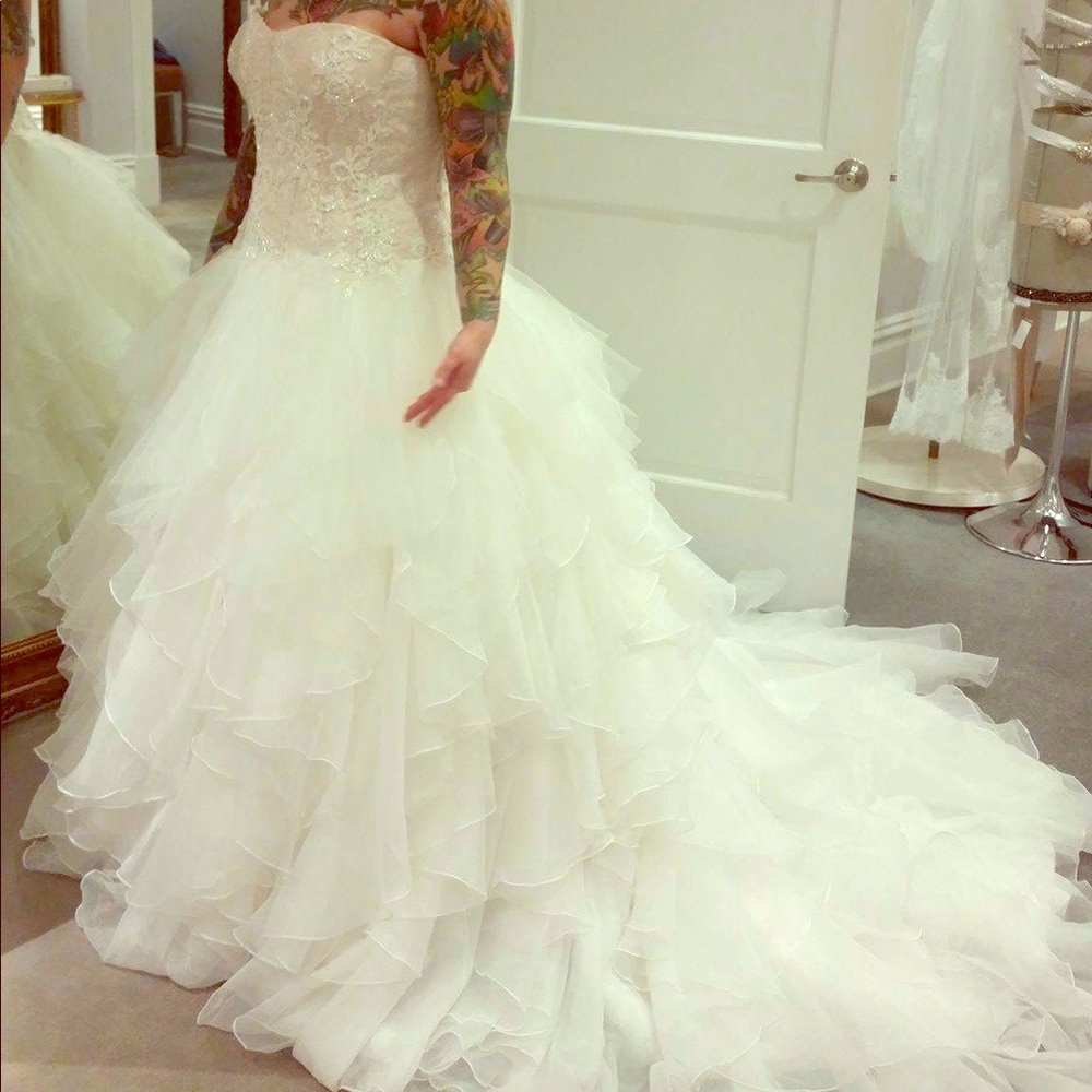 Wedding dress